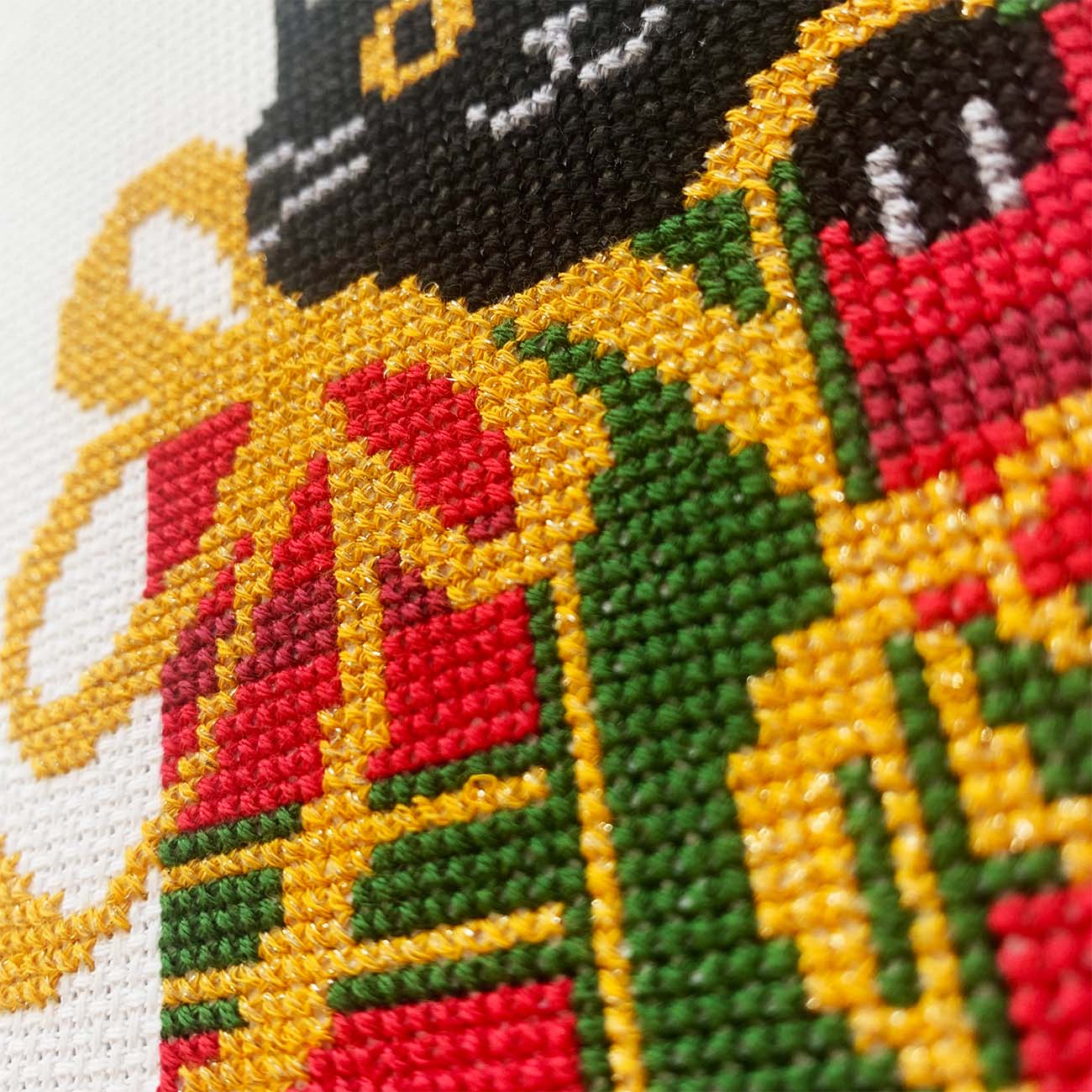 Christmas Cat - Counted Cross Stitch Kit