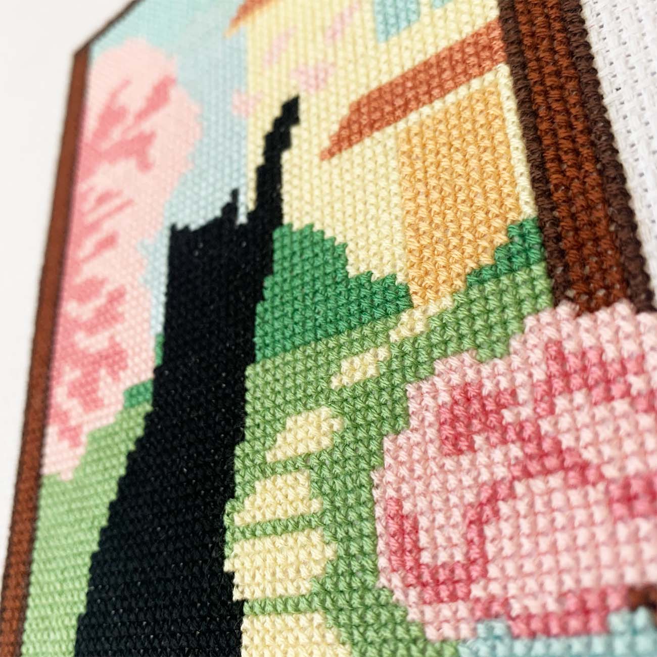 Spring Cat - Counted Cross Stitch Kit